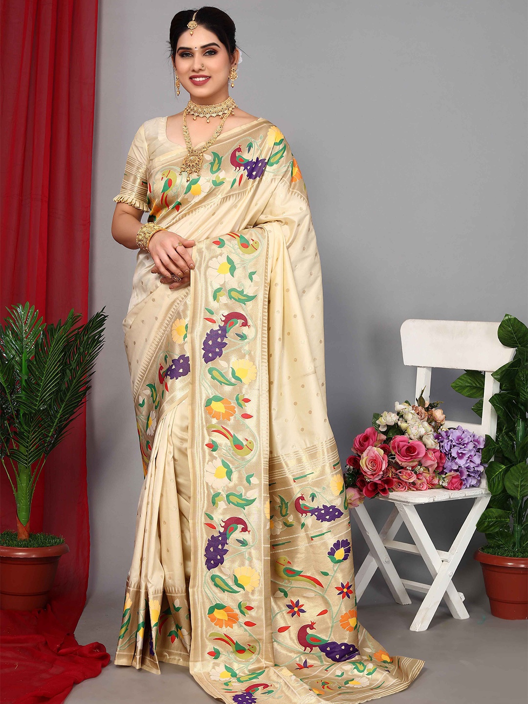 

Aardiva Woven Design Zari Pure Silk Paithani Saree, Cream