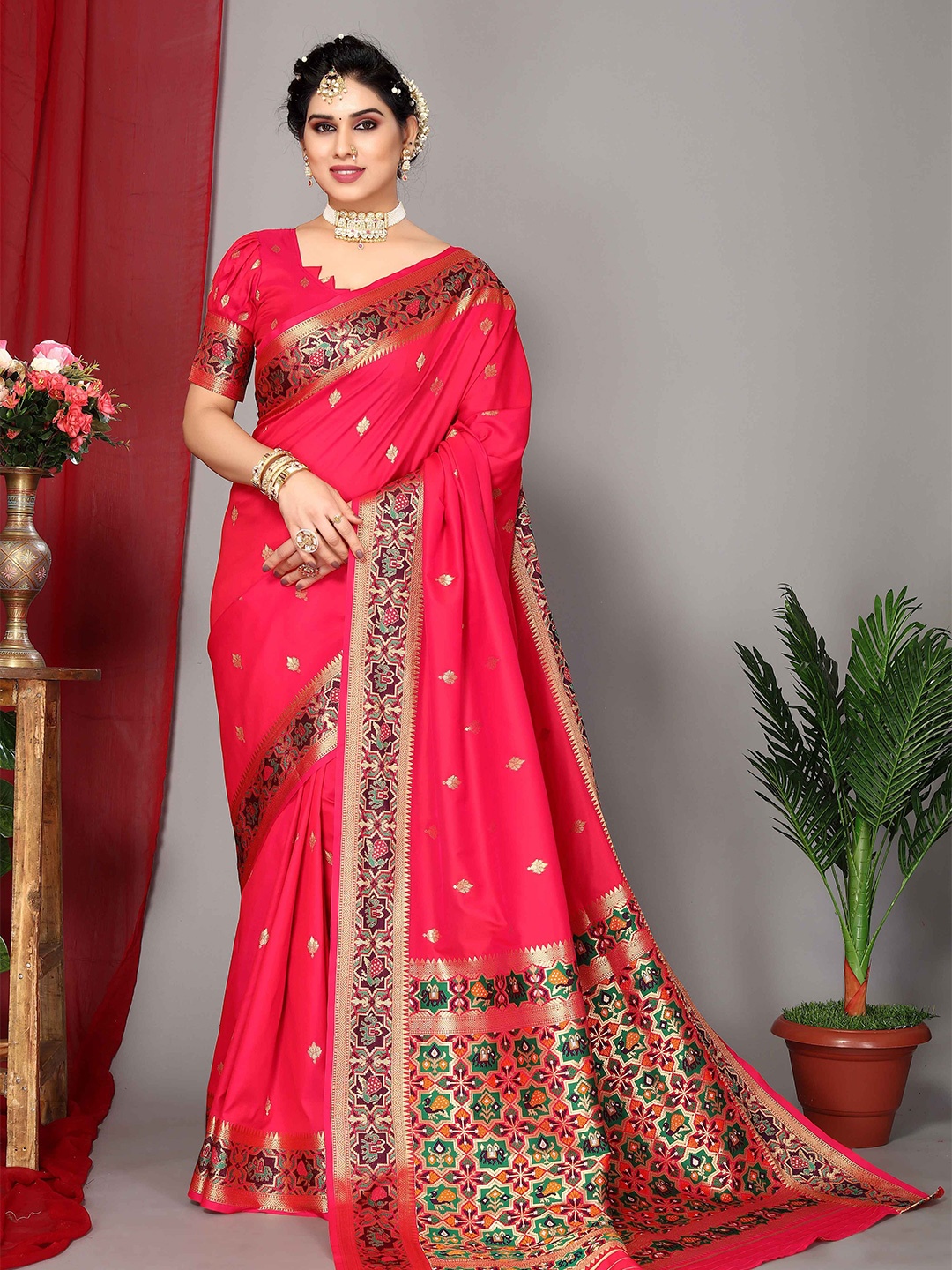 

Aardiva Woven Design Zari Pure Silk Paithani Saree, Red
