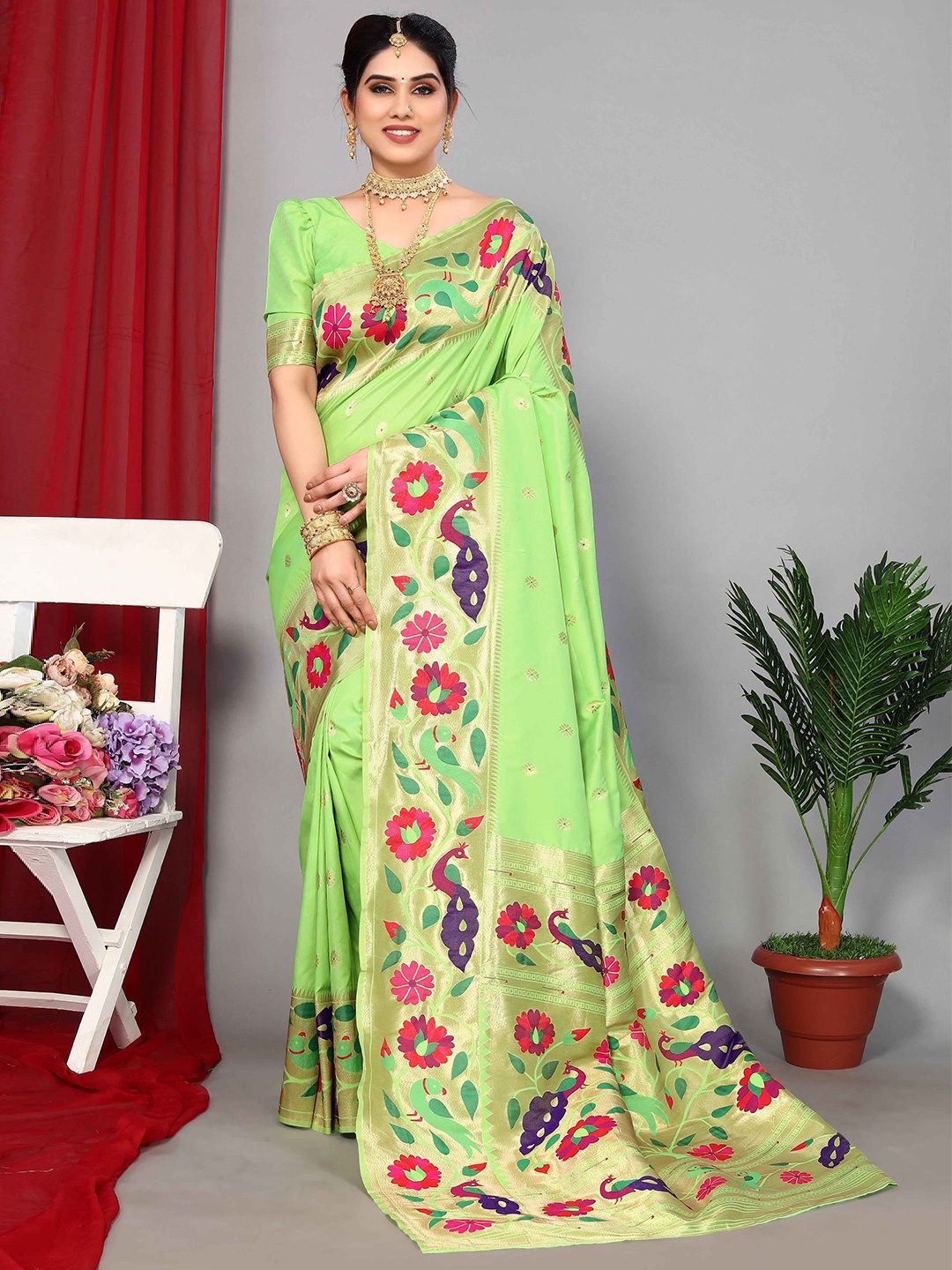 

Aardiva Woven Design Zari Pure Silk Paithani Saree, Lime green