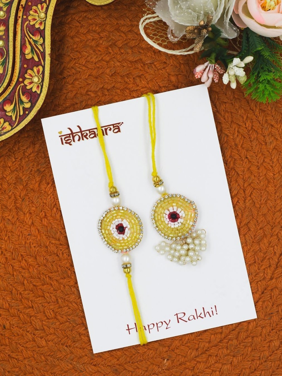 

ISHKAARA Thread Rakhi, White
