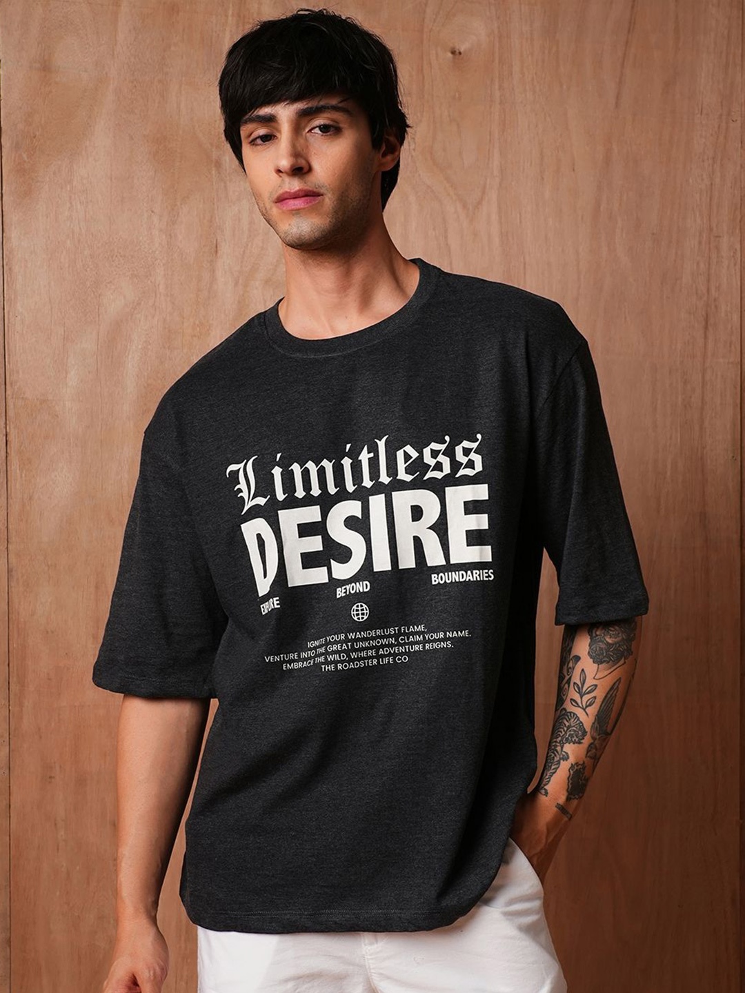 

The Roadster Lifestyle Co Printed Cotton Tshirts, Charcoal