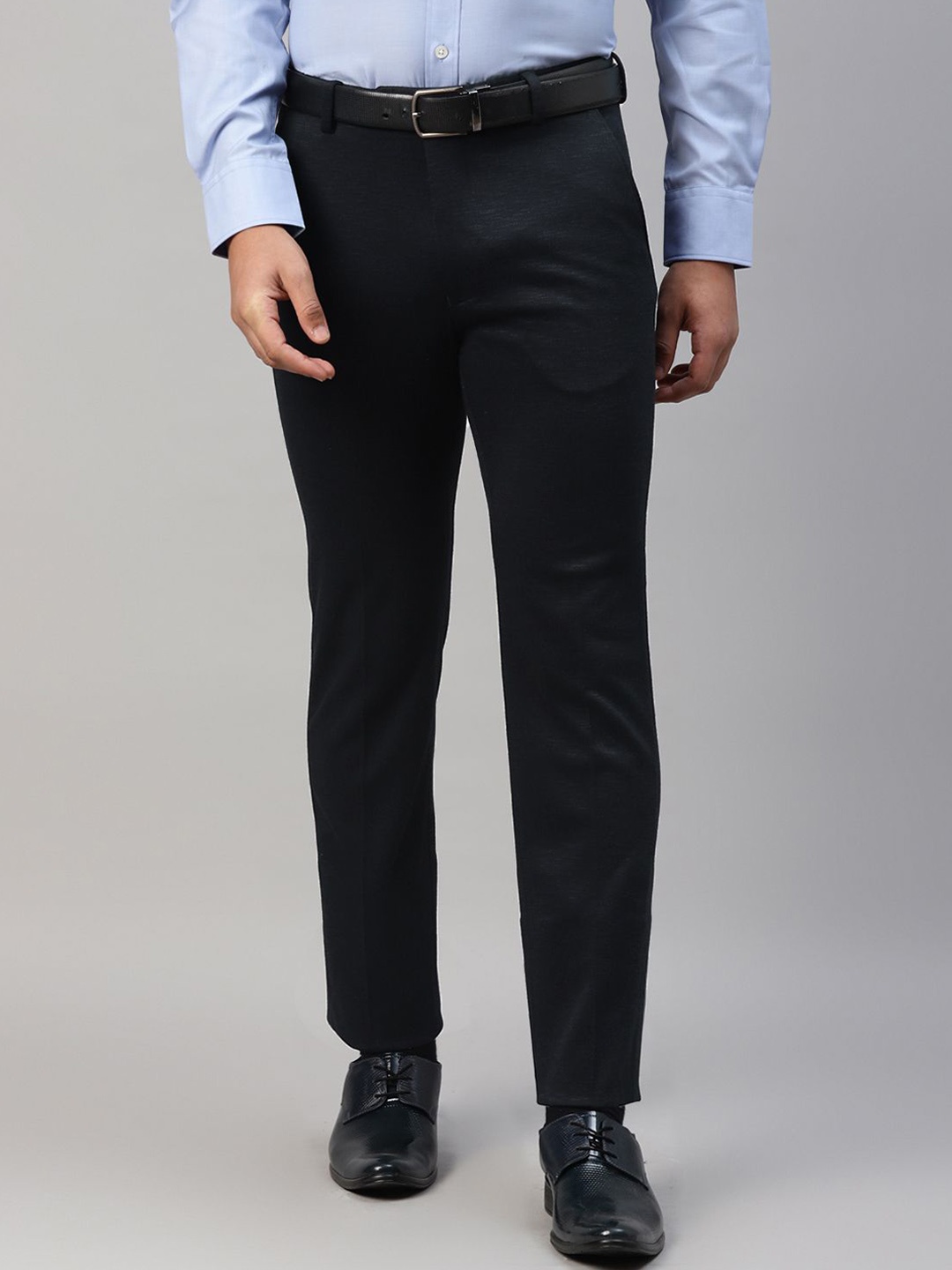 

Givo Men Regular Fit Mid-Rise Flat-Front Trouser, Navy blue
