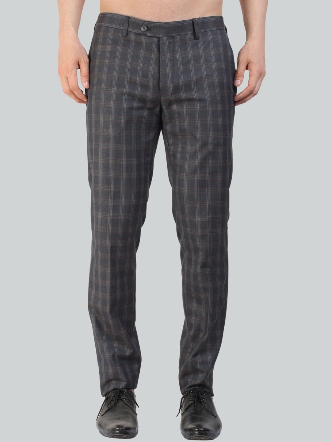

Givo Men Checked Mid-Rise Regular Fit Formal Trouser, Grey