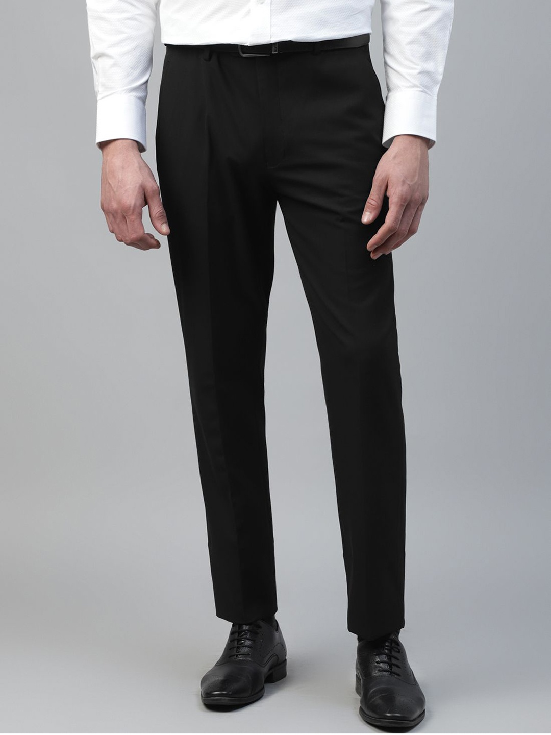 

Givo Men Regular Fit Mid-Rise Flat-Front Trouser, Black