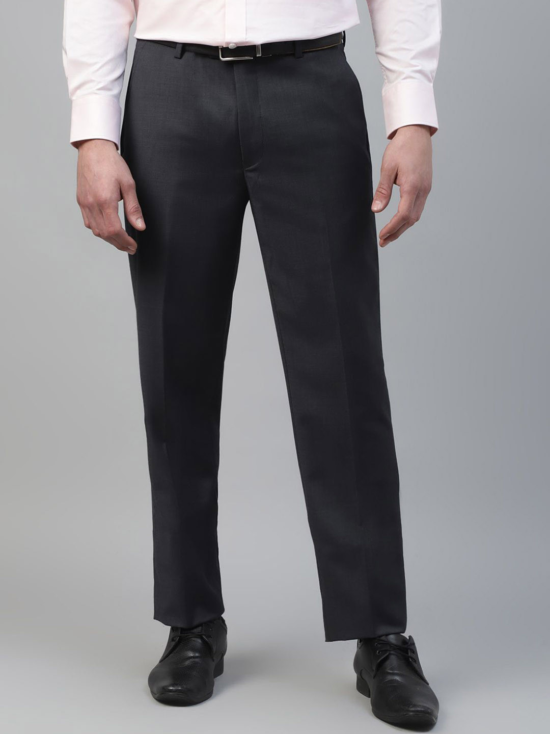 

Givo Men Solid Mid-Rise Regular Fit Formal Trouser, Charcoal