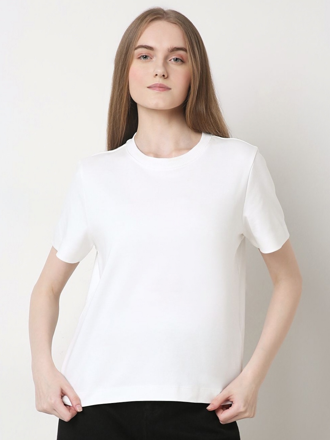

Vero Moda Women Round Neck Drop Shoulder Sleeves Organic Cotton T-shirt, White