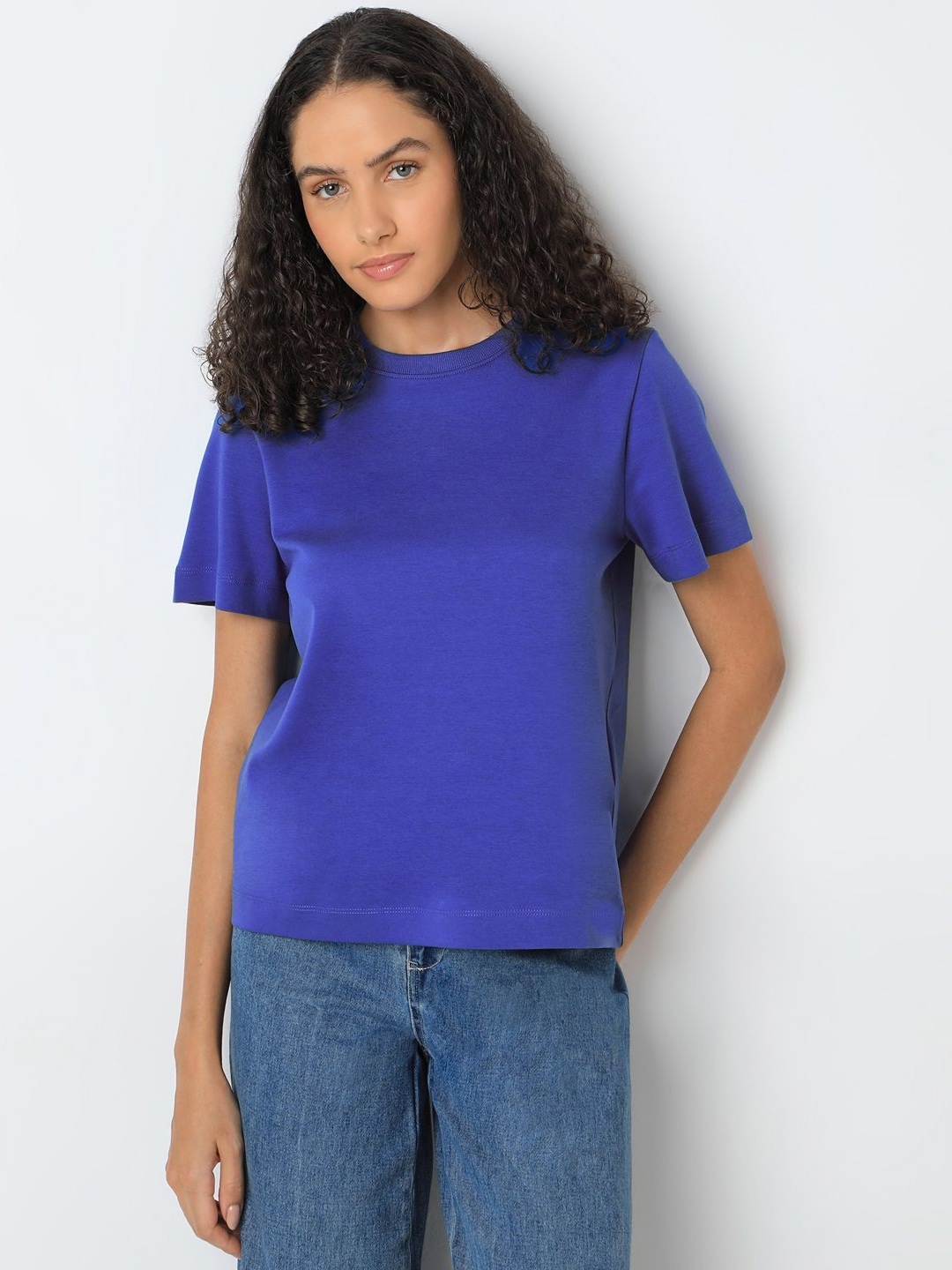 

Vero Moda Women Round-Neck Organic Cotton Pockets T-shirt, Blue