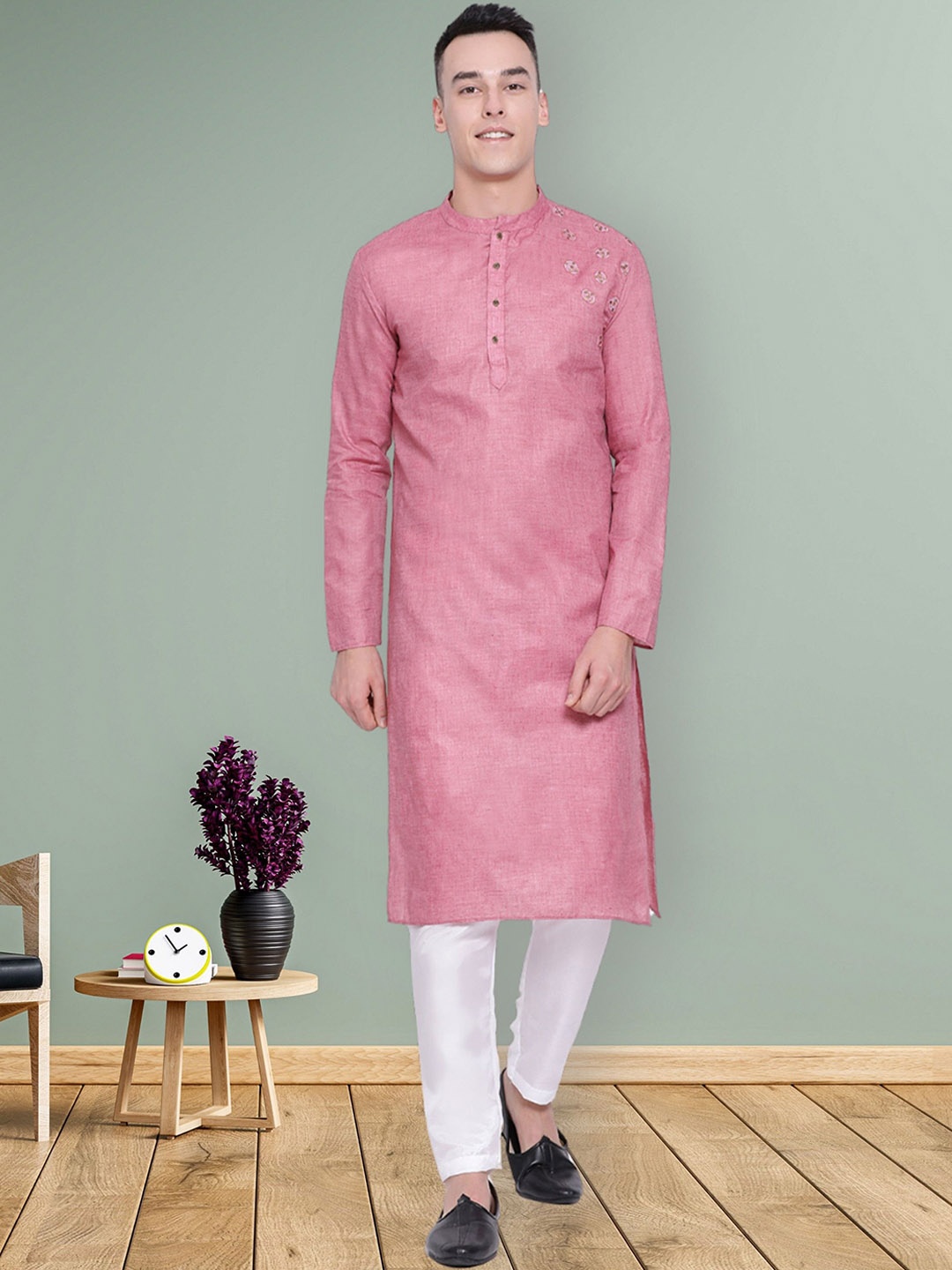 

DEVOILER Men Thread Work Kurta, Pink