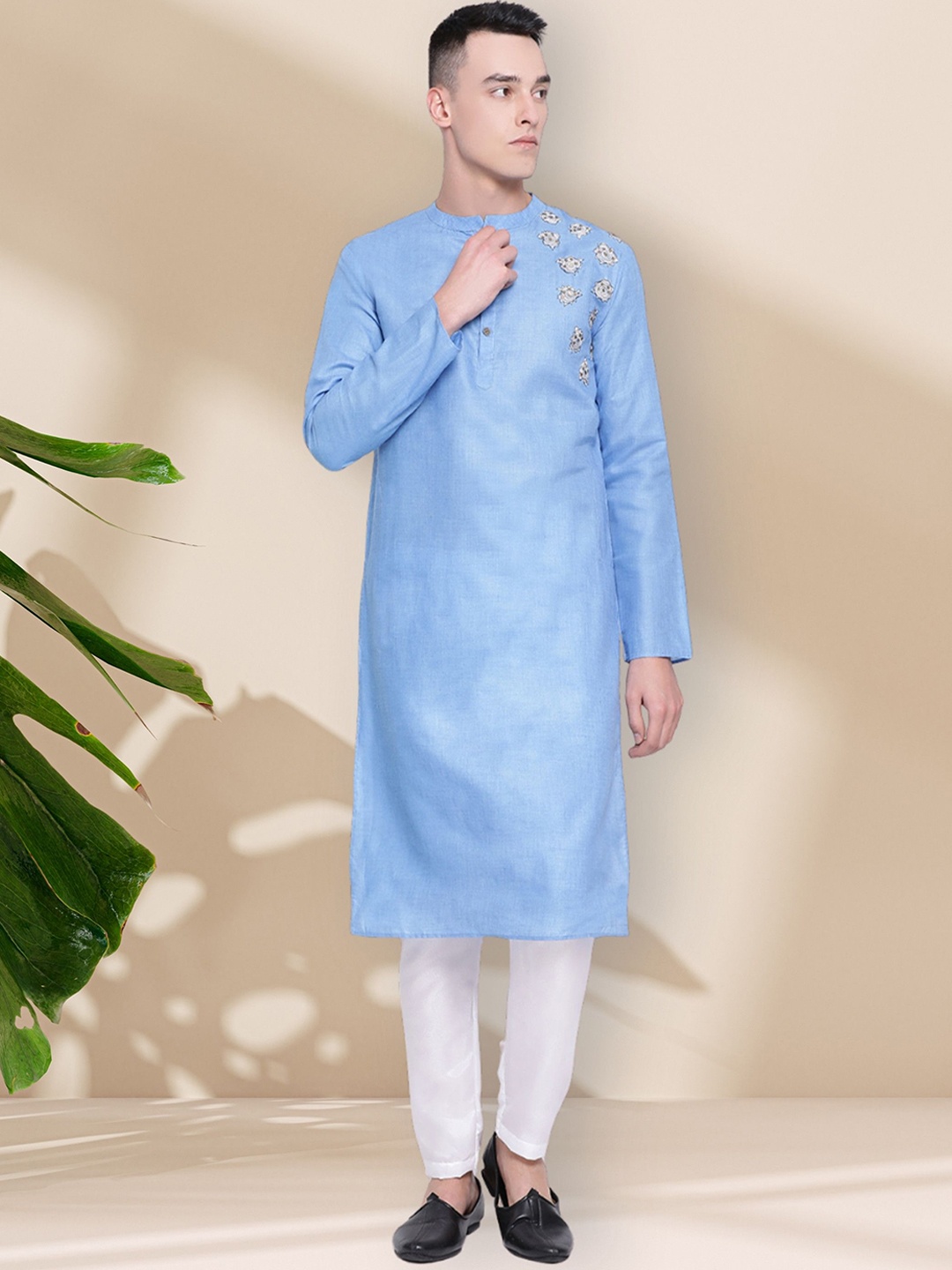 

DEVOILER Men Thread Work Kurta, Blue