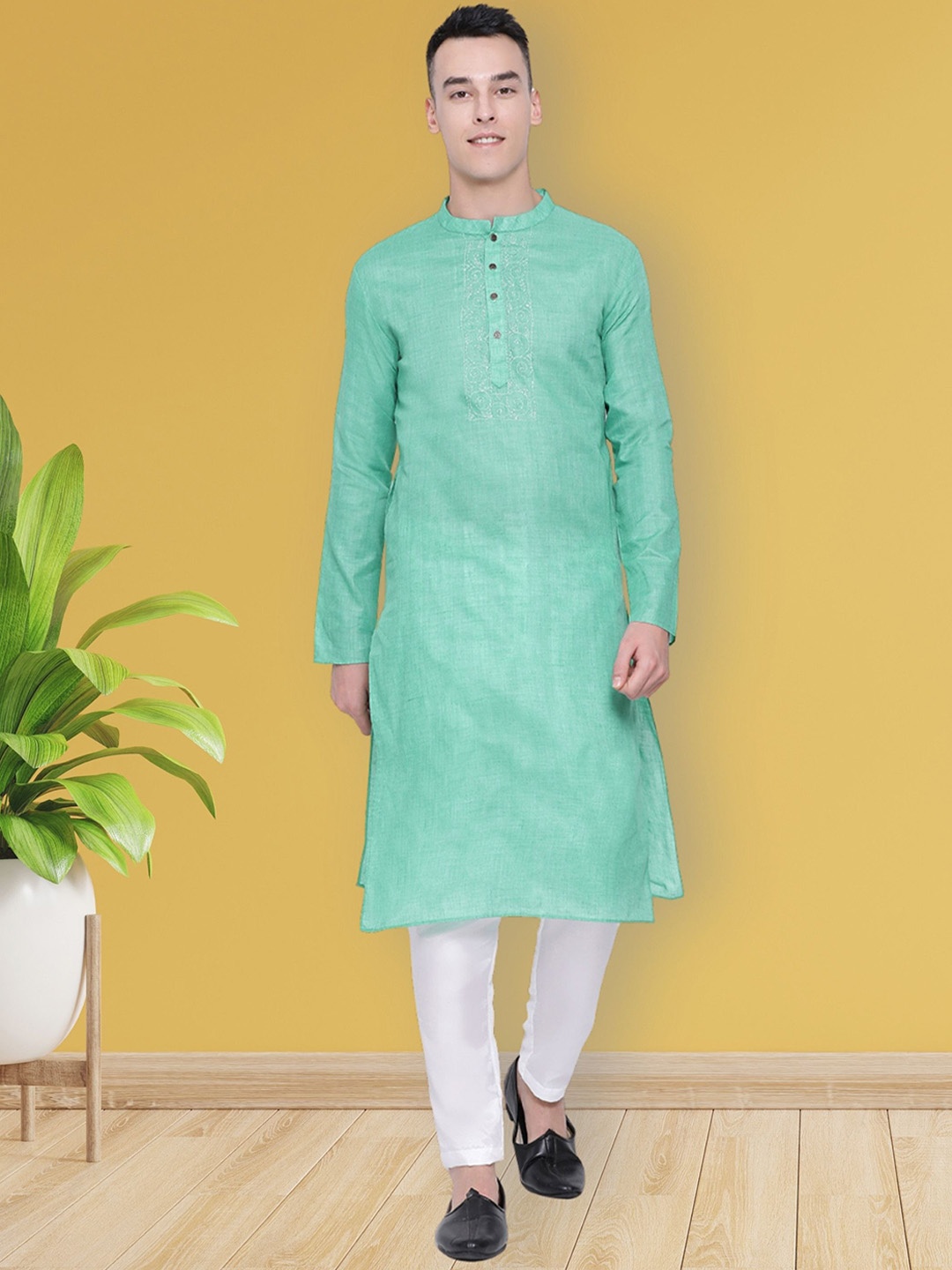 

DEVOILER Men Thread Work Kurta, Green