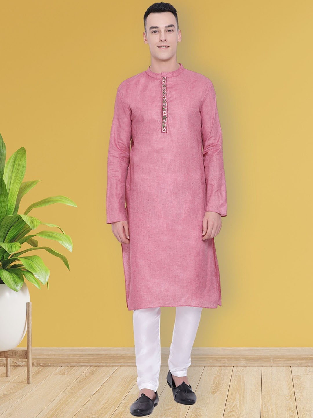 

DEVOILER Embroidered Mandarin Collar Cotton Straight Kurta, Pink