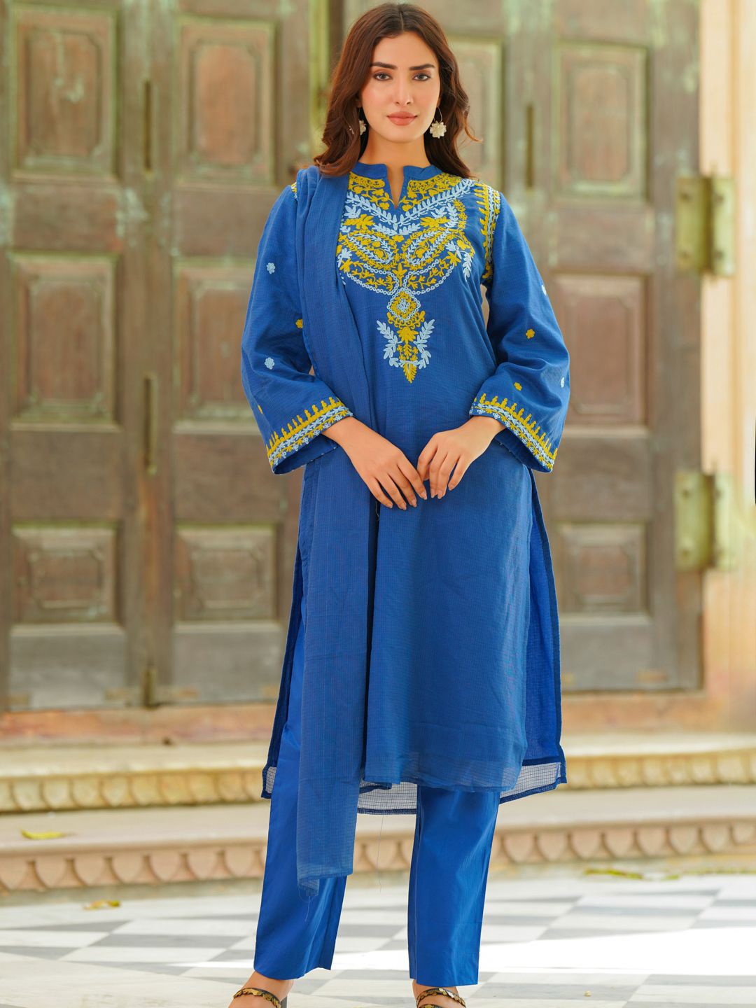 

Ambraee Ethnic Motifs Yoke Design Regular Thread Work Kurta with Trousers & Dupatta, Blue