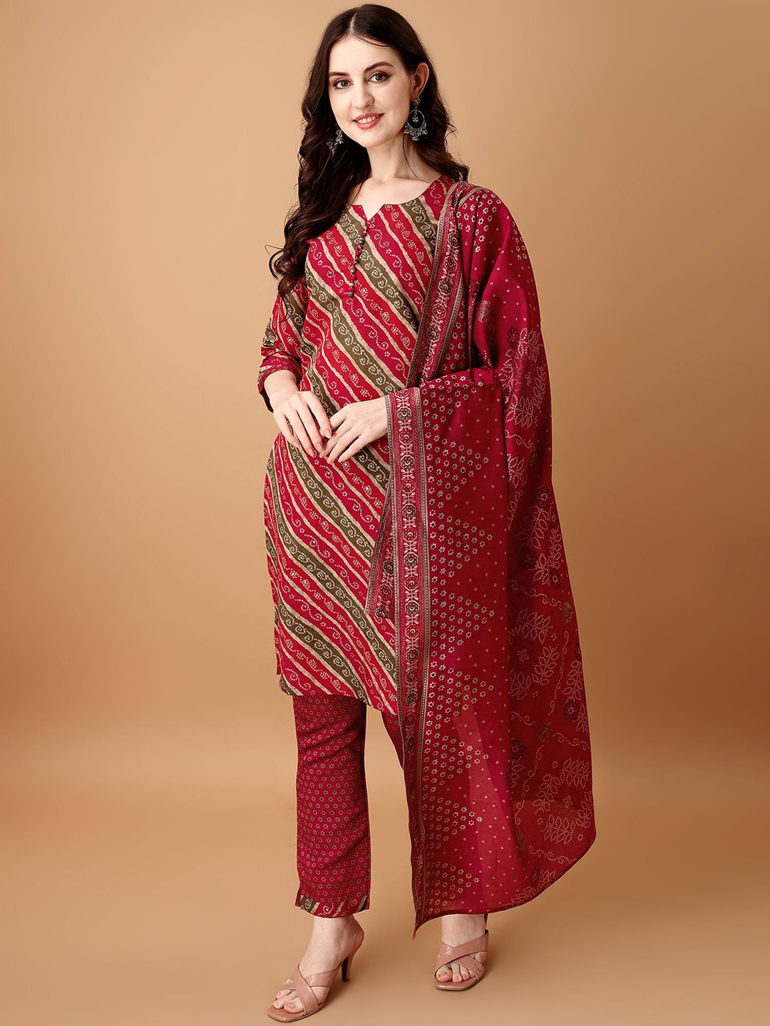 

KALINI Women Bandhani Printed Regular Pure Cotton Kurta with Trousers & With Dupatta, Red