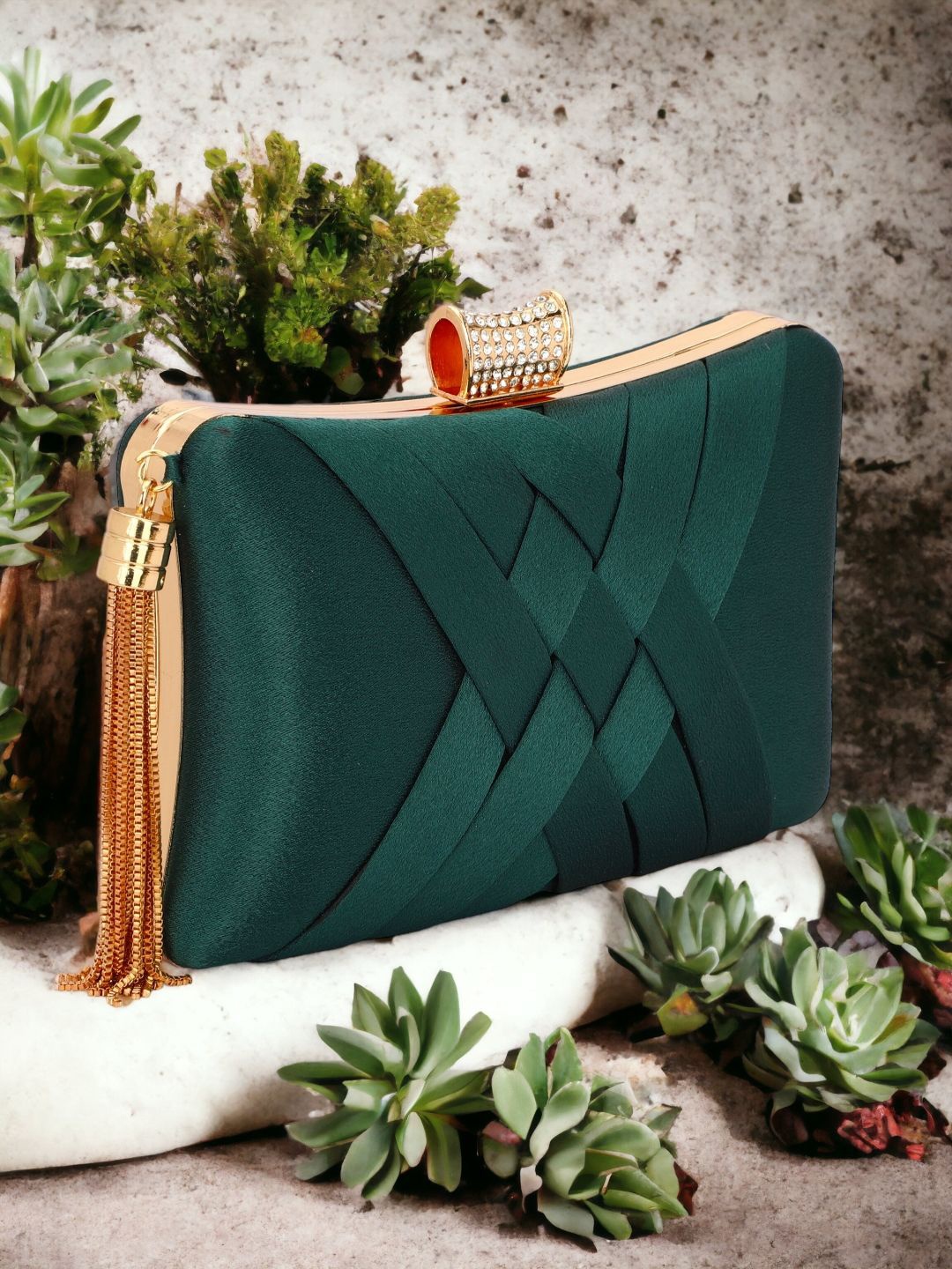 

DressBerry Textured Box Clutch, Green