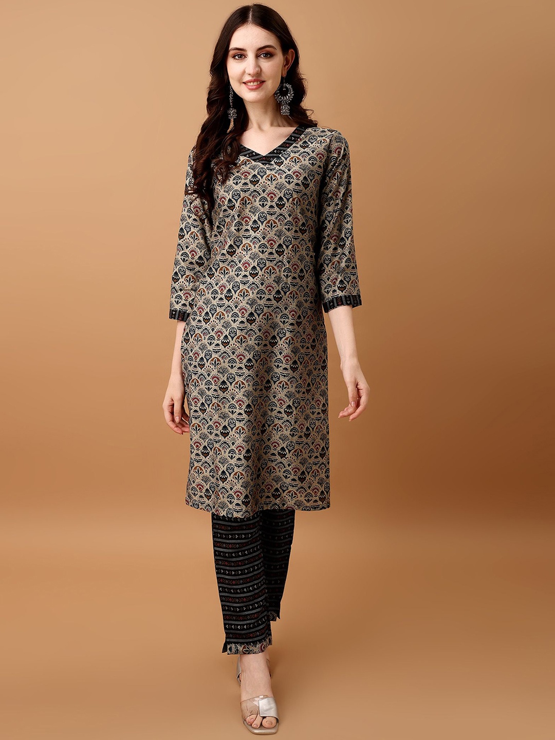

KALINI Women Ethnic Motifs Printed Regular Kurta with Trousers, Blue