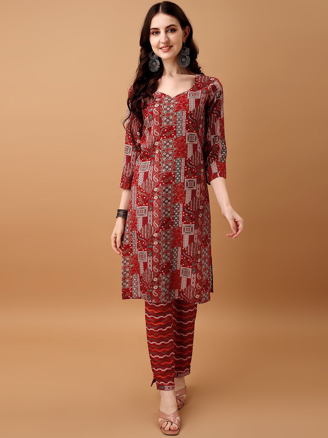 

KALINI Women Floral Printed Regular Kurta with Trousers, Red