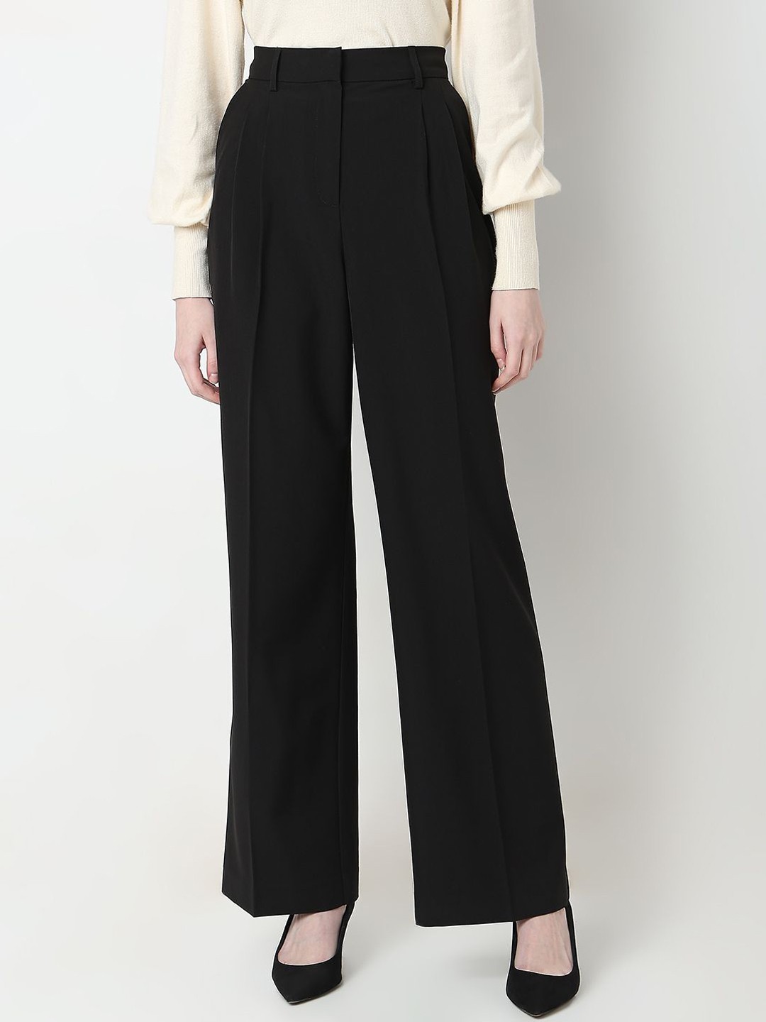 

Vero Moda Women Straight Fit Pleated Trouser, Black