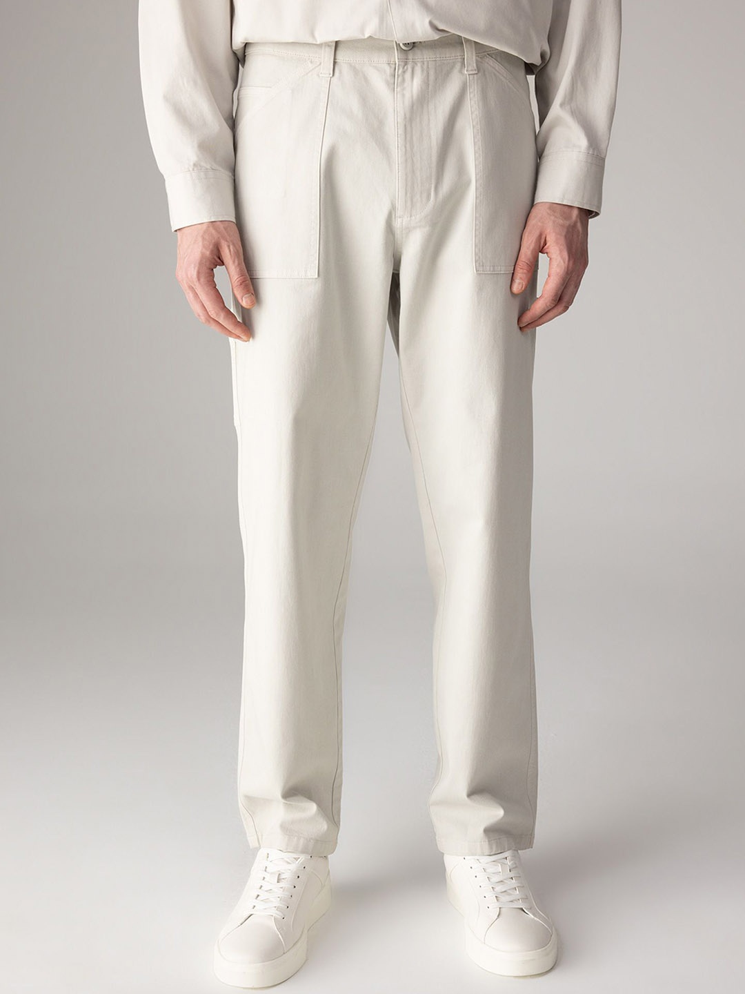 

DeFacto Men Mid-Rise Trousers, Off white