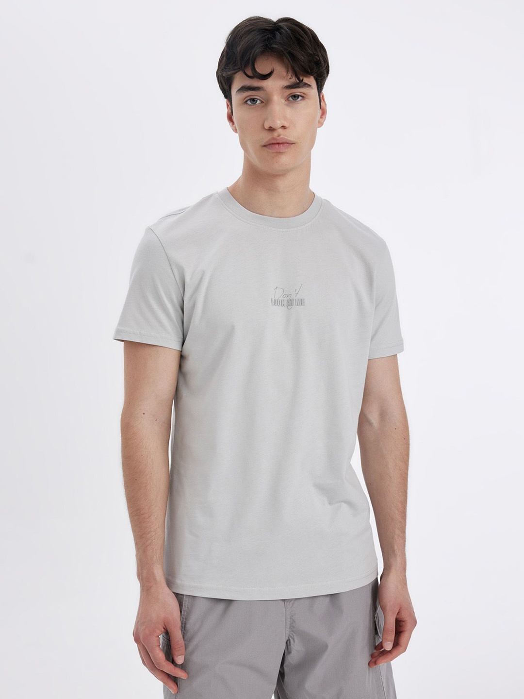 DeFacto Men Solid Printed Round Neck Cotton T-Shirt, Grey