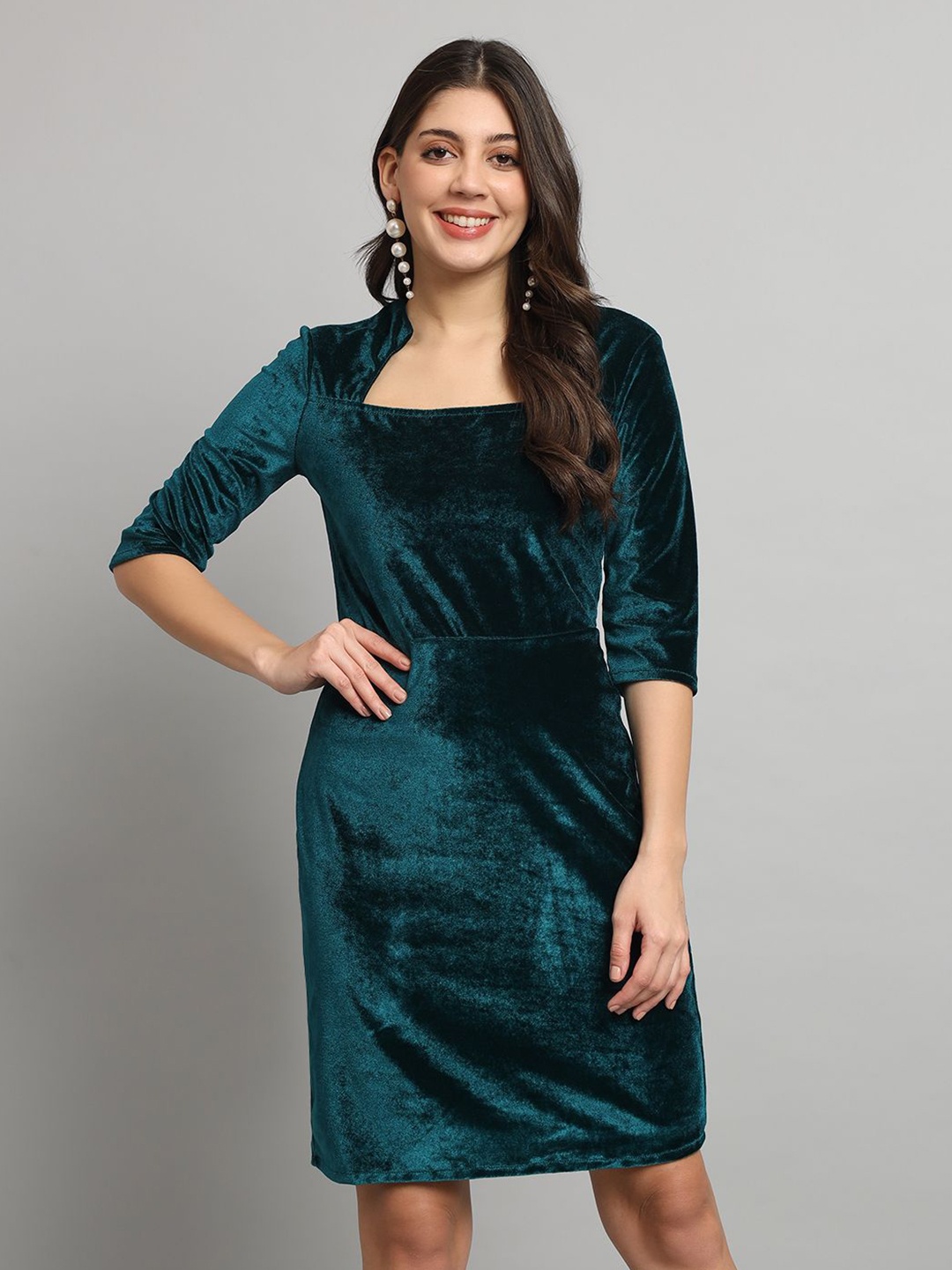 

VAARARO Velvet Sheath Dress, Green