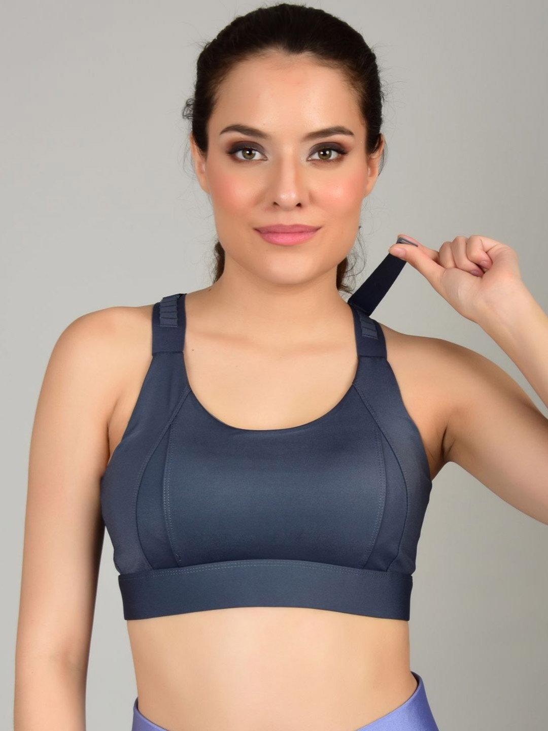 

Poftik Adjustable Straps Full Coverage Lightly Padded Sports Bra, Blue