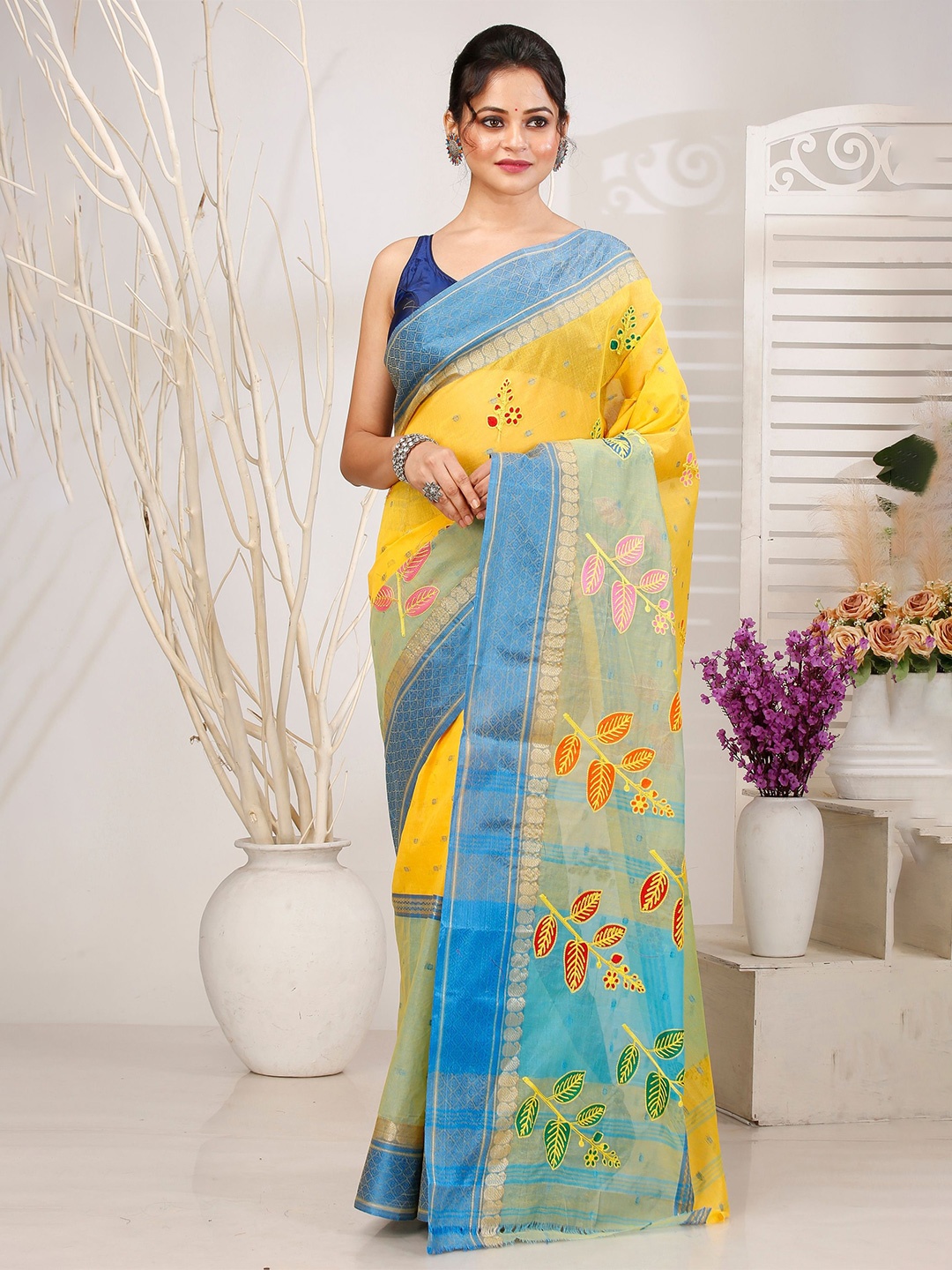 

DipDiya Floral Zari Pure Cotton Taant Saree, Yellow