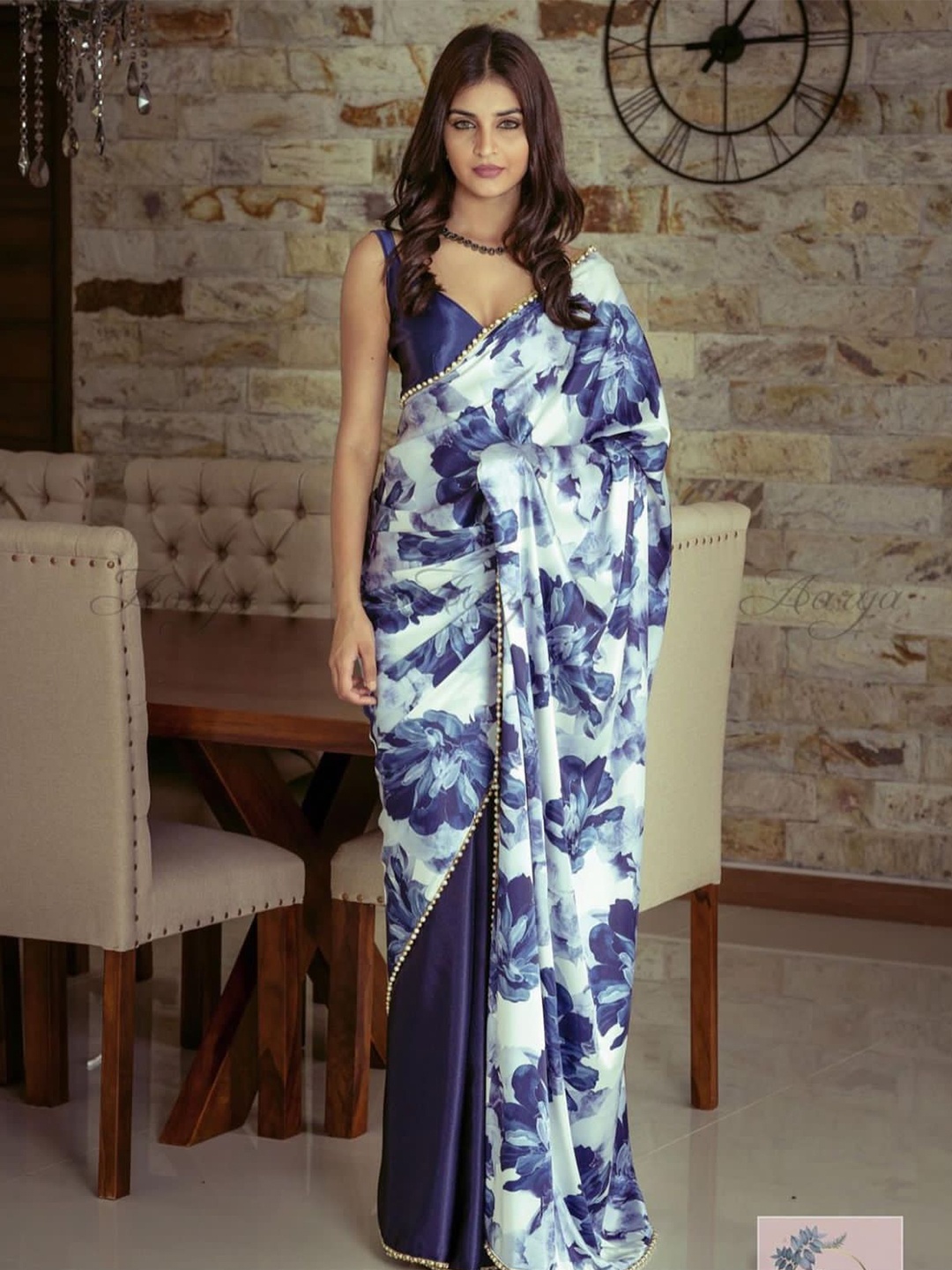 

JULEE Floral Satin Saree, Navy blue