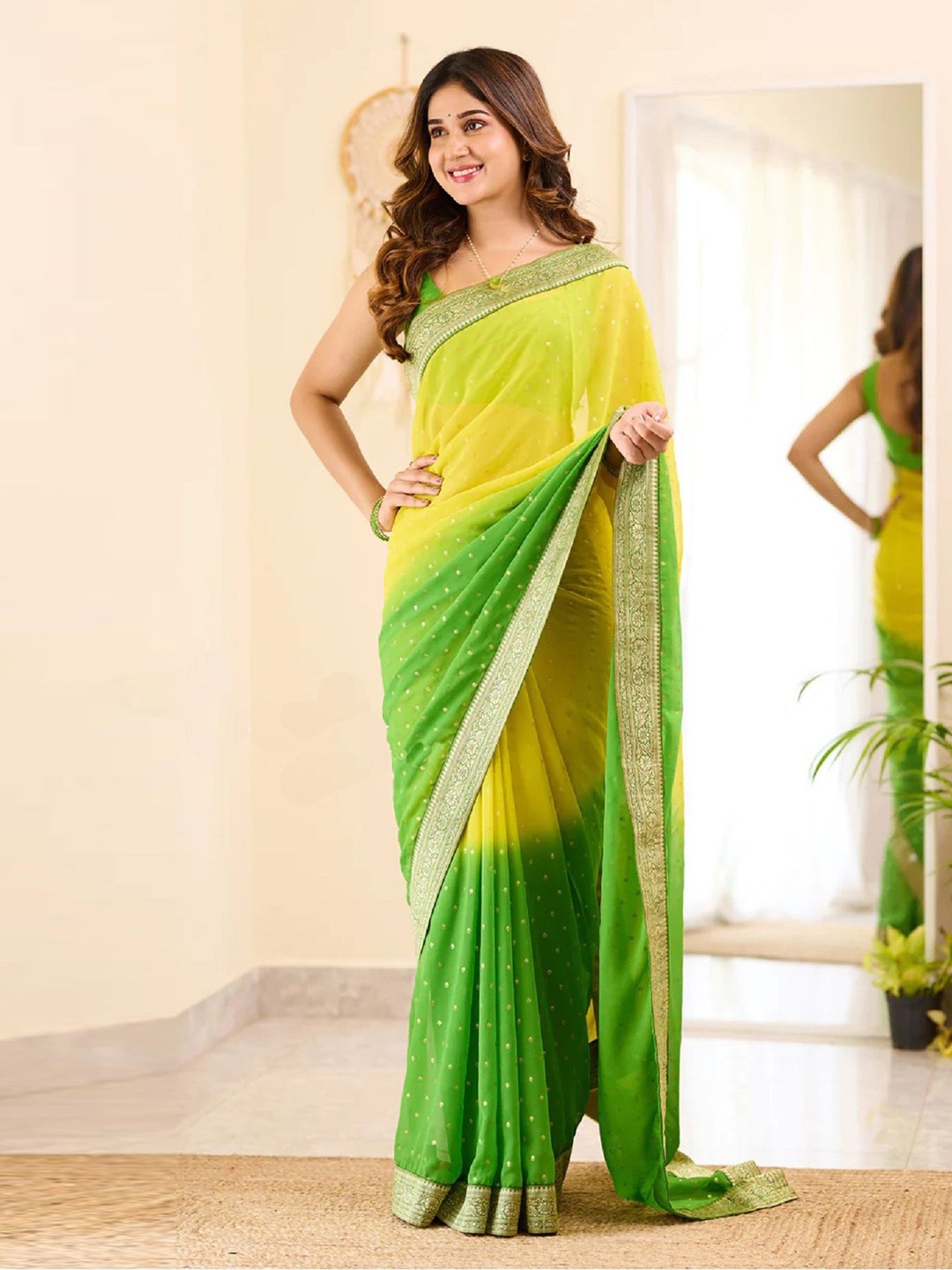

JULEE Floral Embroidered Pure Georgette Saree, Green