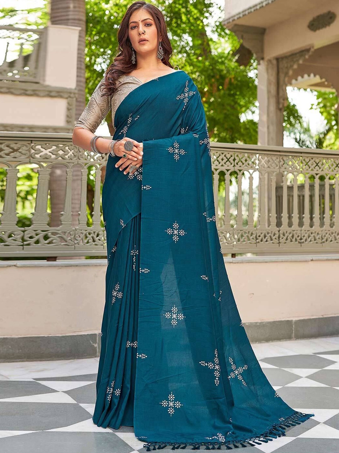 

Jinal & Jinal Batik No Border Saree, Teal