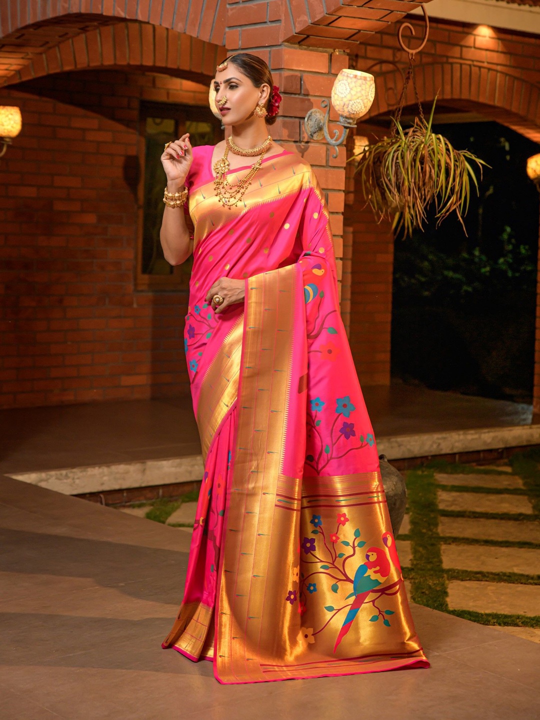 

LeeliPeeri Designer Woven Design Zari Paithani Saree, Pink