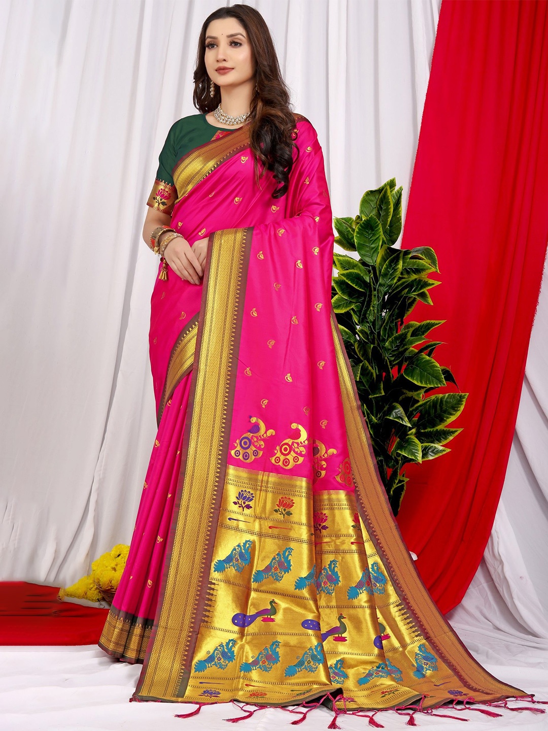 

LeeliPeeri Designer Ethnic Motifs Woven Design Zari Paithani Saree, Pink