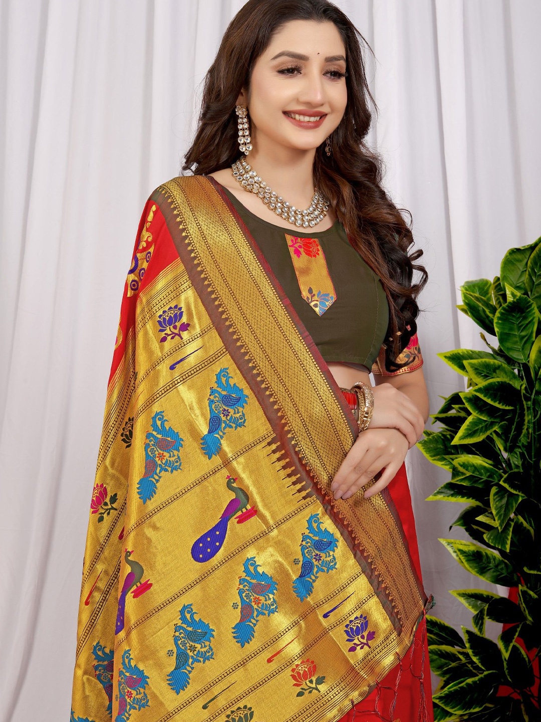 

LeeliPeeri Designer Woven Design Zari Paithani Saree, Red
