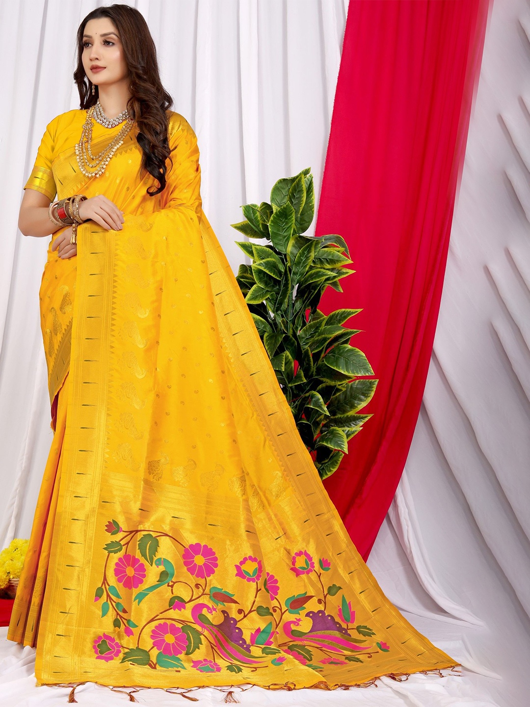

LeeliPeeri Designer Woven Design Zari Paithani Saree, Yellow