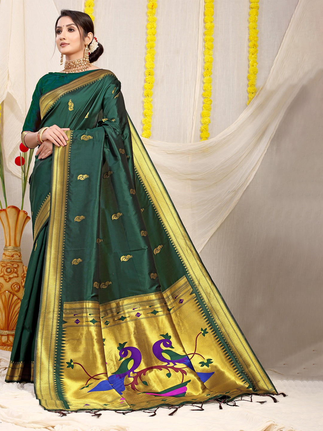 

LeeliPeeri Designer Woven Design Zari Paithani Saree, Green