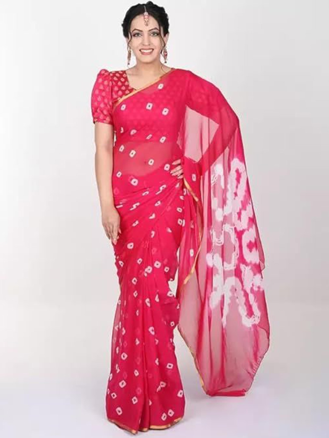 

Reboot Fashions Tie and Dye Zari Pure Chiffon Bandhani Saree, Pink