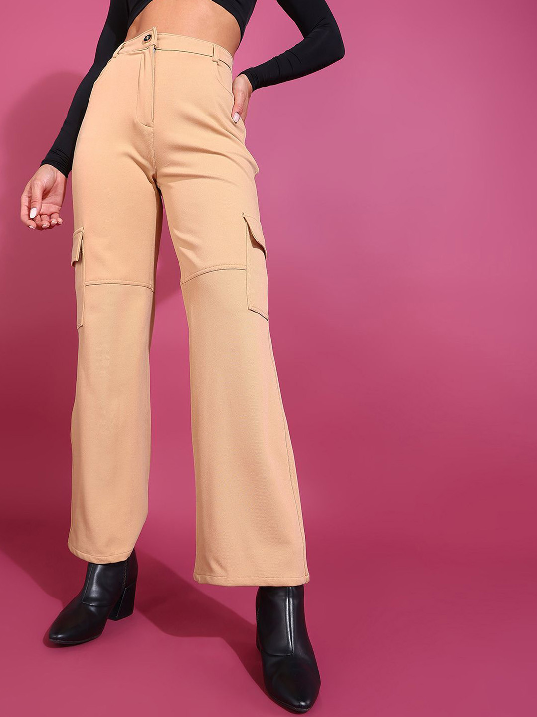 

BAESD Women Relaxed Straight Leg Straight Fit High-Rise Cargos Trouser, Beige