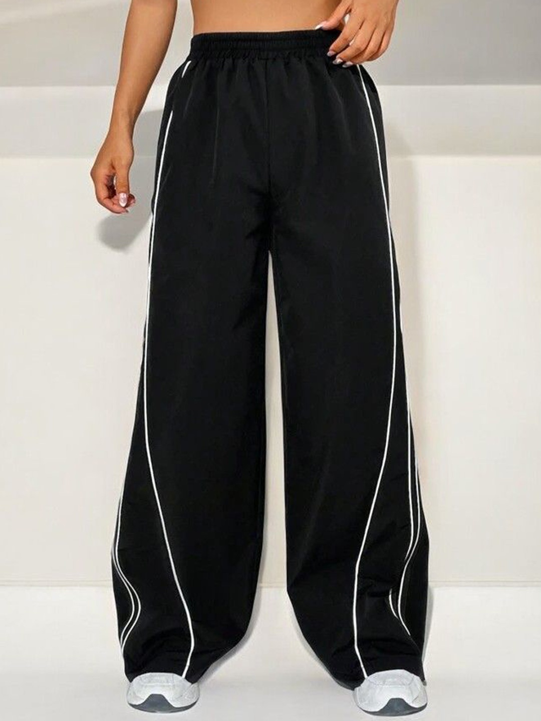 

TABADTOD Women Relaxed Loose Fit Trousers, Black