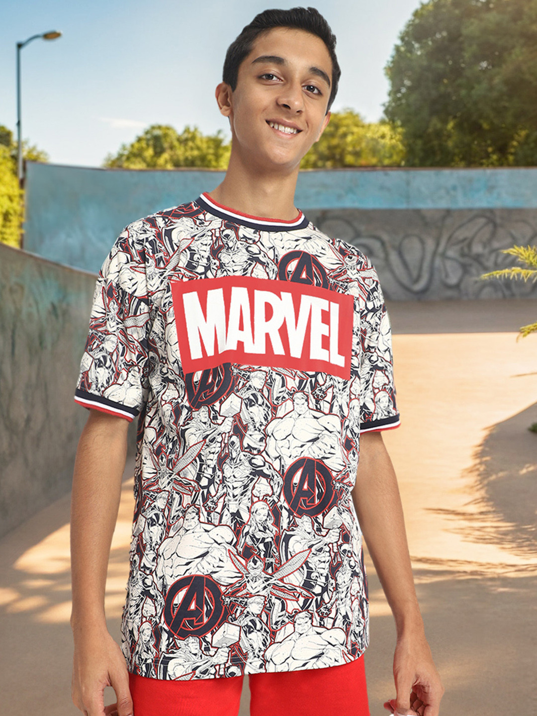 

VEIRDO Marvel & Avenger Boys Printed Round Neck Pure Cotton Oversized Tshirt, White