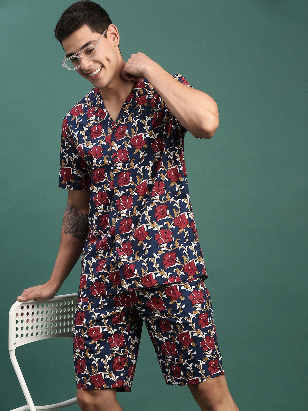 

SHOWOFF Printed Relaxed Fit Cuban Collar Shirt With Shorts, Navy blue