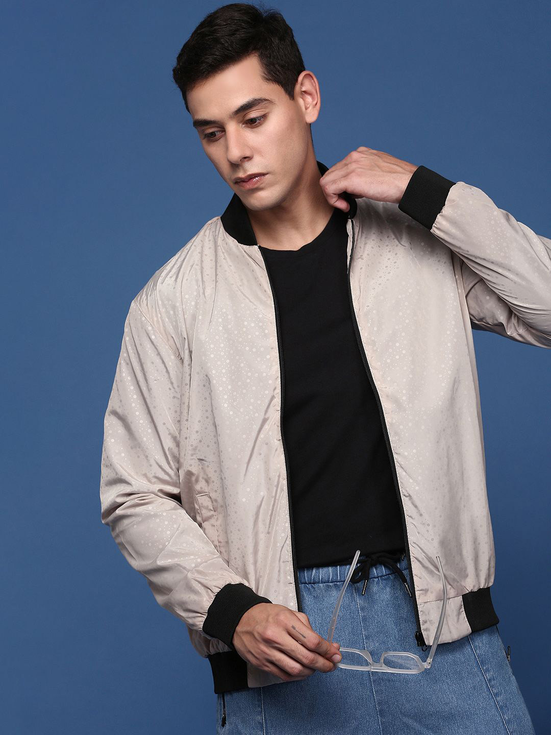 

SHOWOFF Men Mandarin Collar Camouflage Windcheater Bomber Jacket, Cream