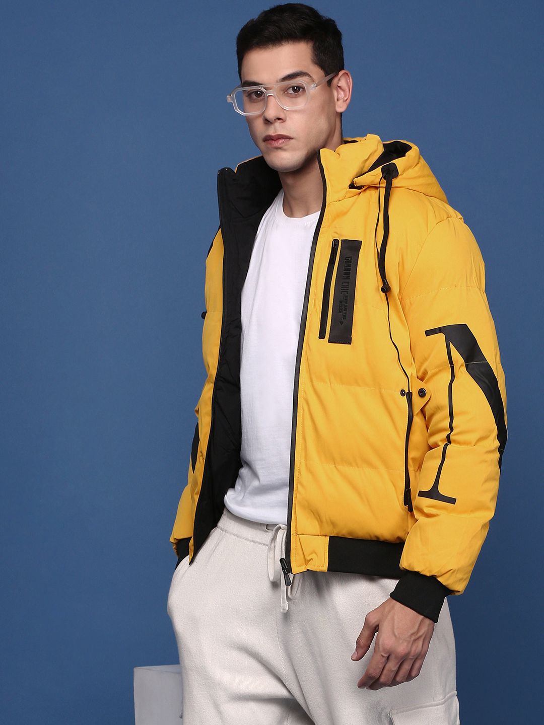 

SHOWOFF Men Mock Collar Solid Windcheater Reversible Puffer Jacket with Detachable Hoodie, Yellow