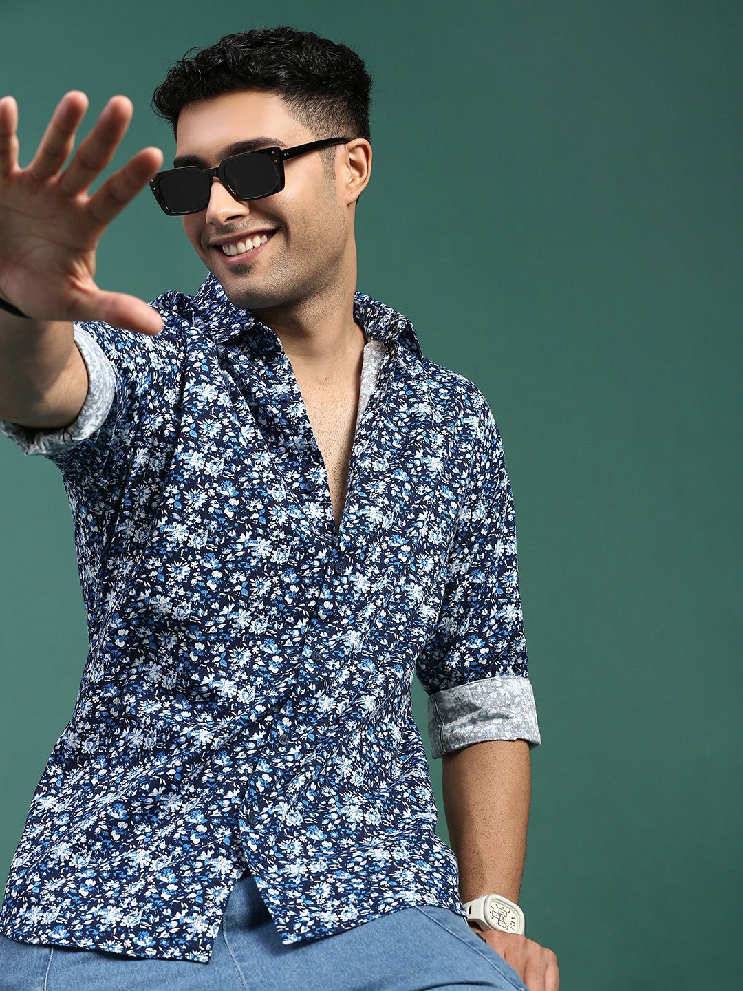 

SHOWOFF Men Standard Slim Fit Floral Printed Casual Shirt, Blue