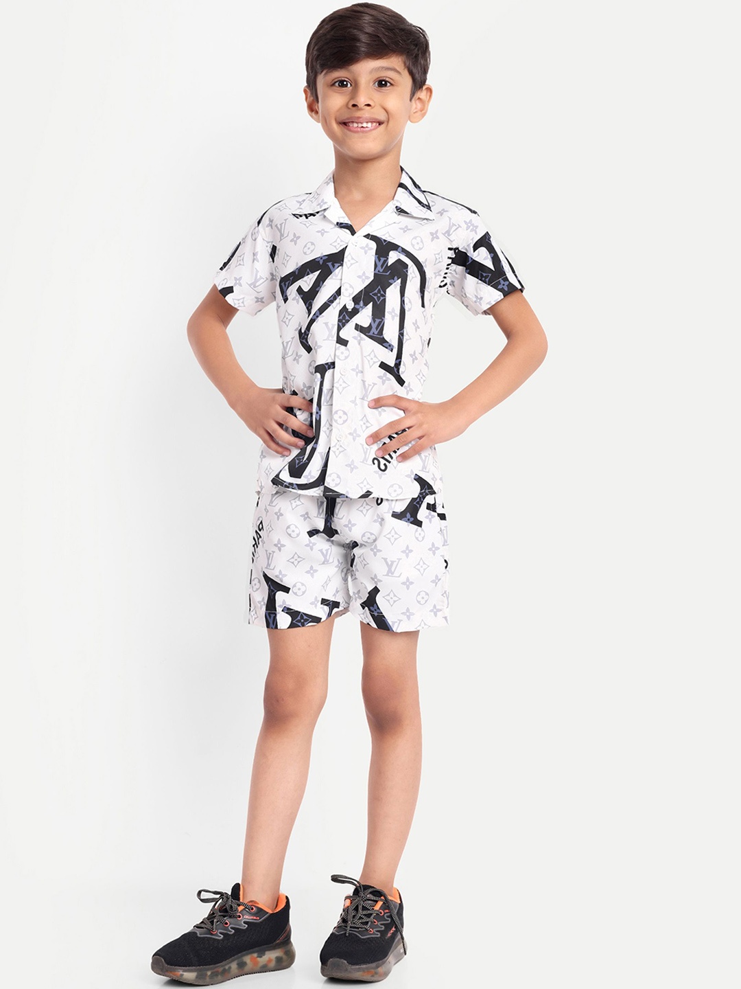

BAESD Printed Cotton Shirts & Shorts, White