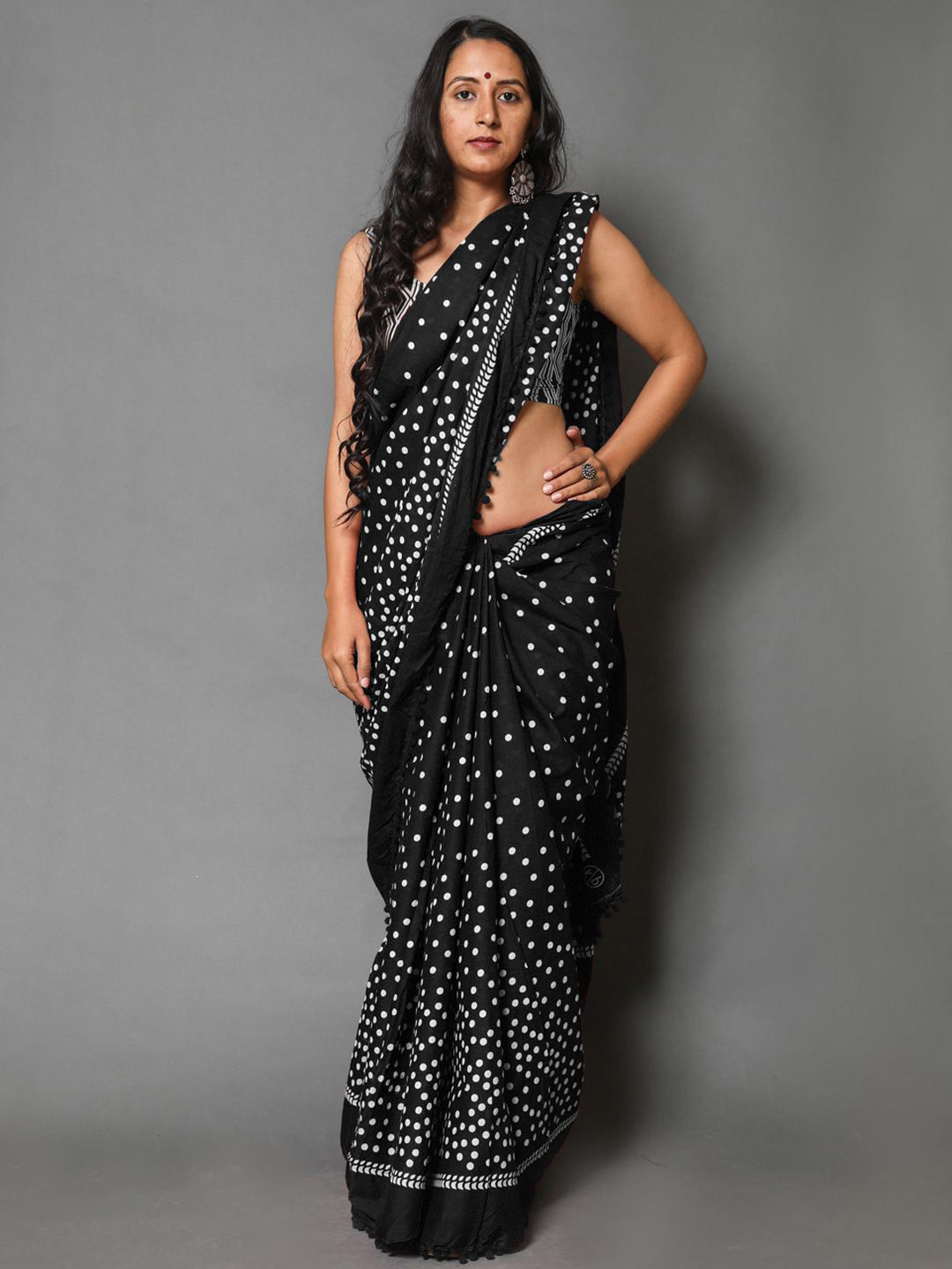 

BUTA BUTI Polka Dot Pure Pompom Cotton Saree, Black