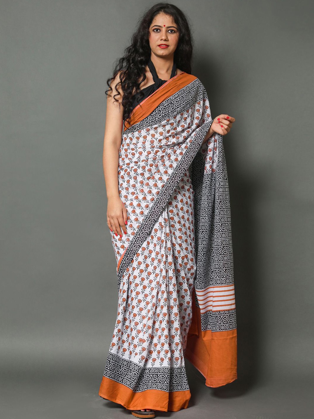 

BUTA BUTI Floral Pure Cotton Saree, Mustard