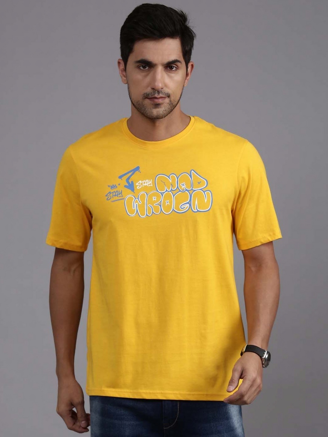 

WROGN Men Tropical Printed Round Neck Cotton T-Shirt, Mustard