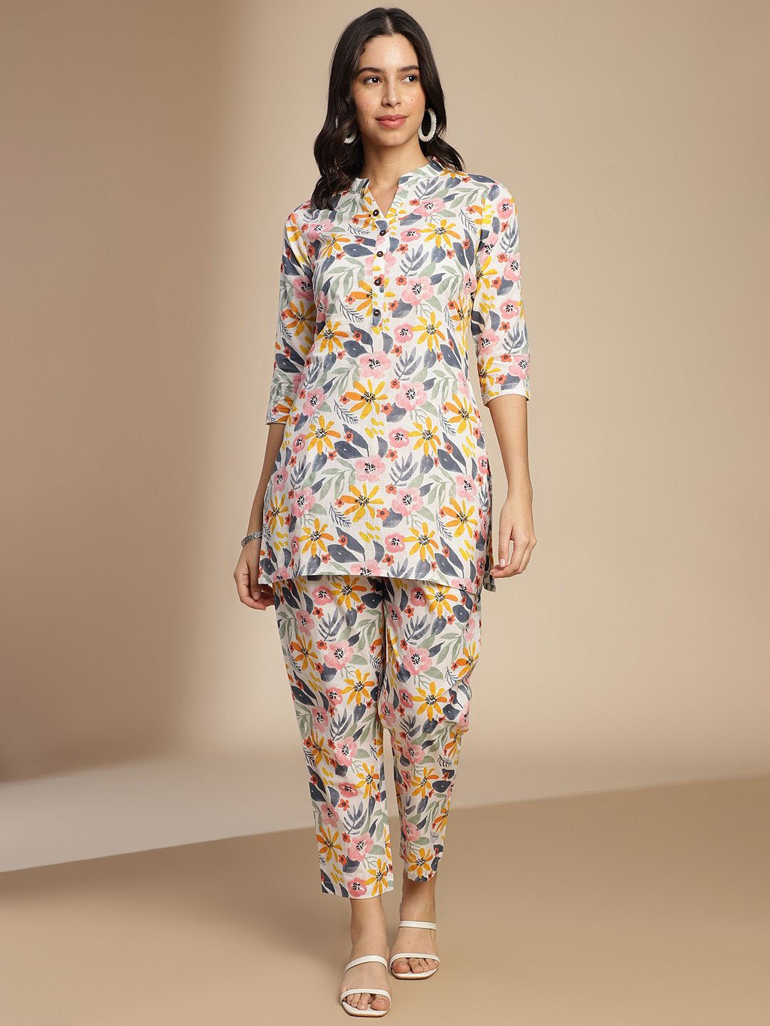 

HRITIKA Floral Printed Mandarin Collar Pure Cotton Tunic With Trousers, White