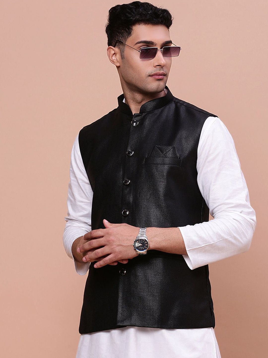 

SHOWOFF Men Slim-Fit Woven Nehru Jacket, Black