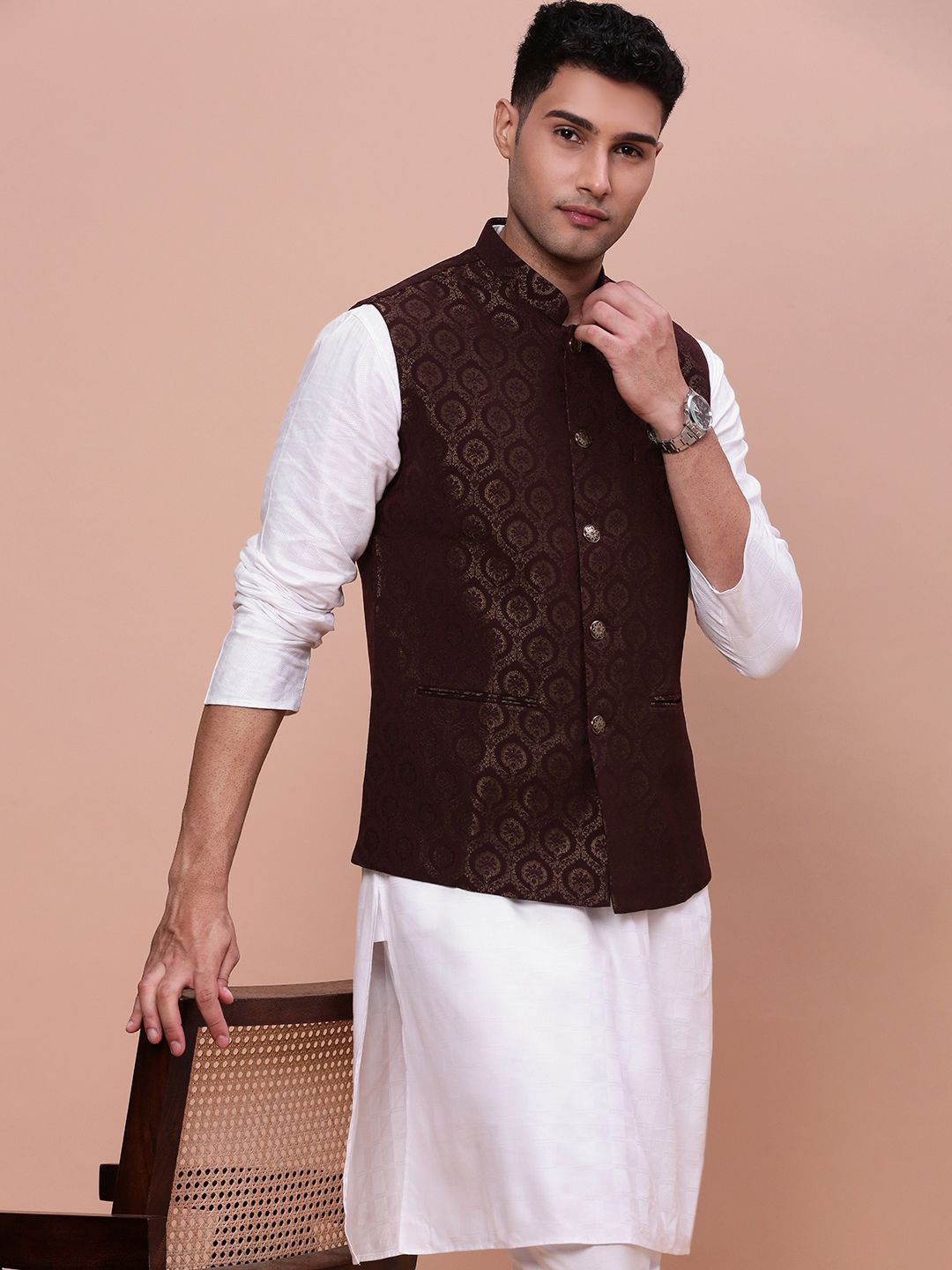 

SHOWOFF Woven-Design Slim-Fit Nehru Jacket, Brown