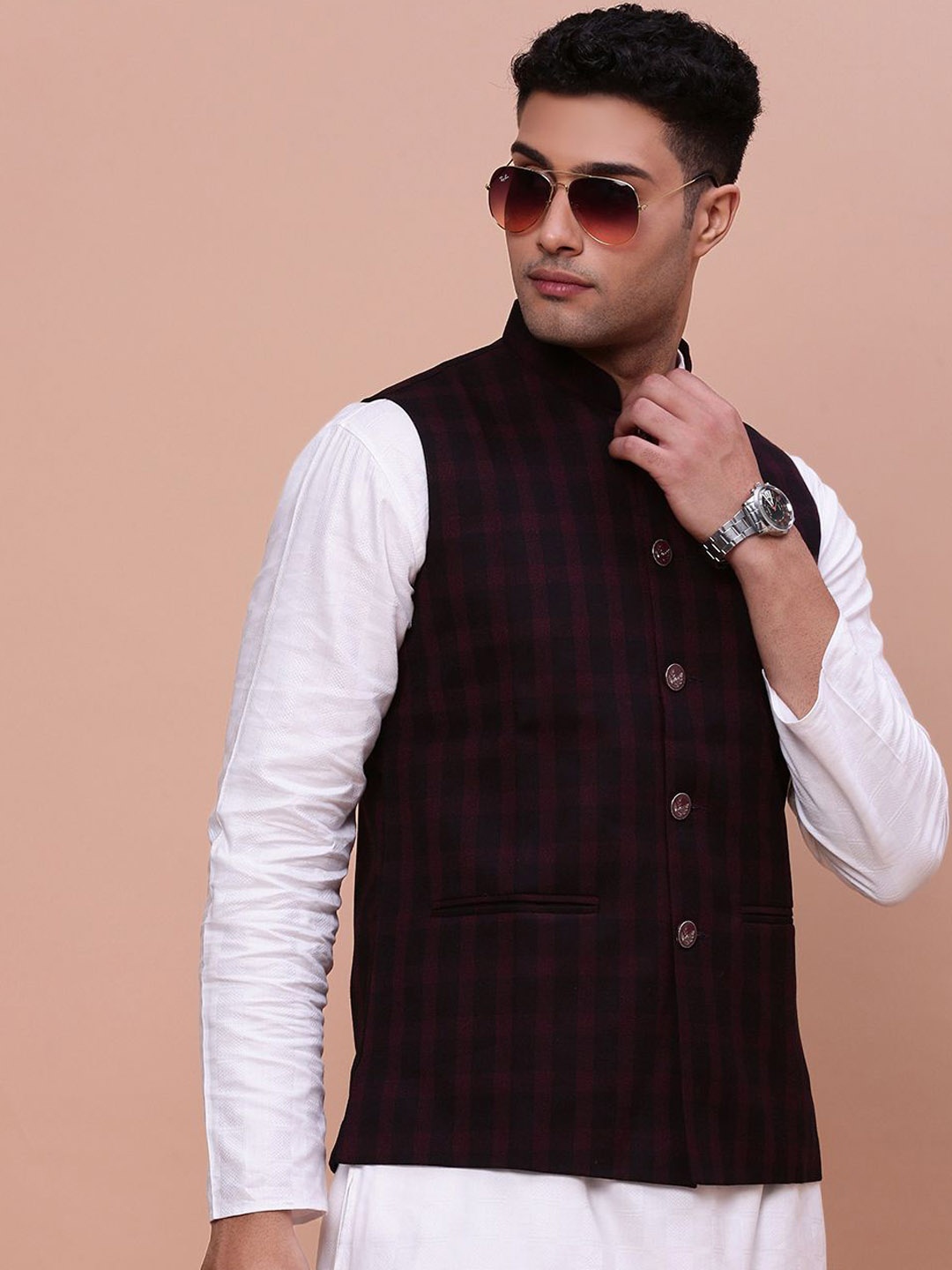 

SHOWOFF Men's Checked Slim-Fit Nehru Jacket, Burgundy